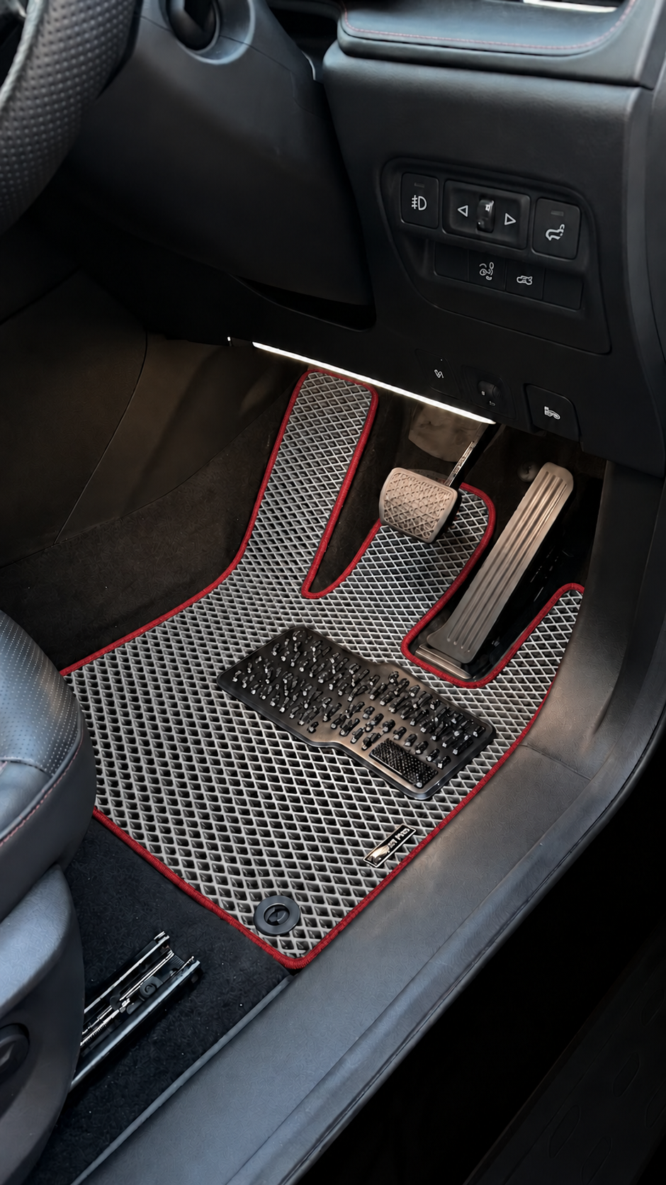 EVA car mat grey / Red colour combination in driver's footwell