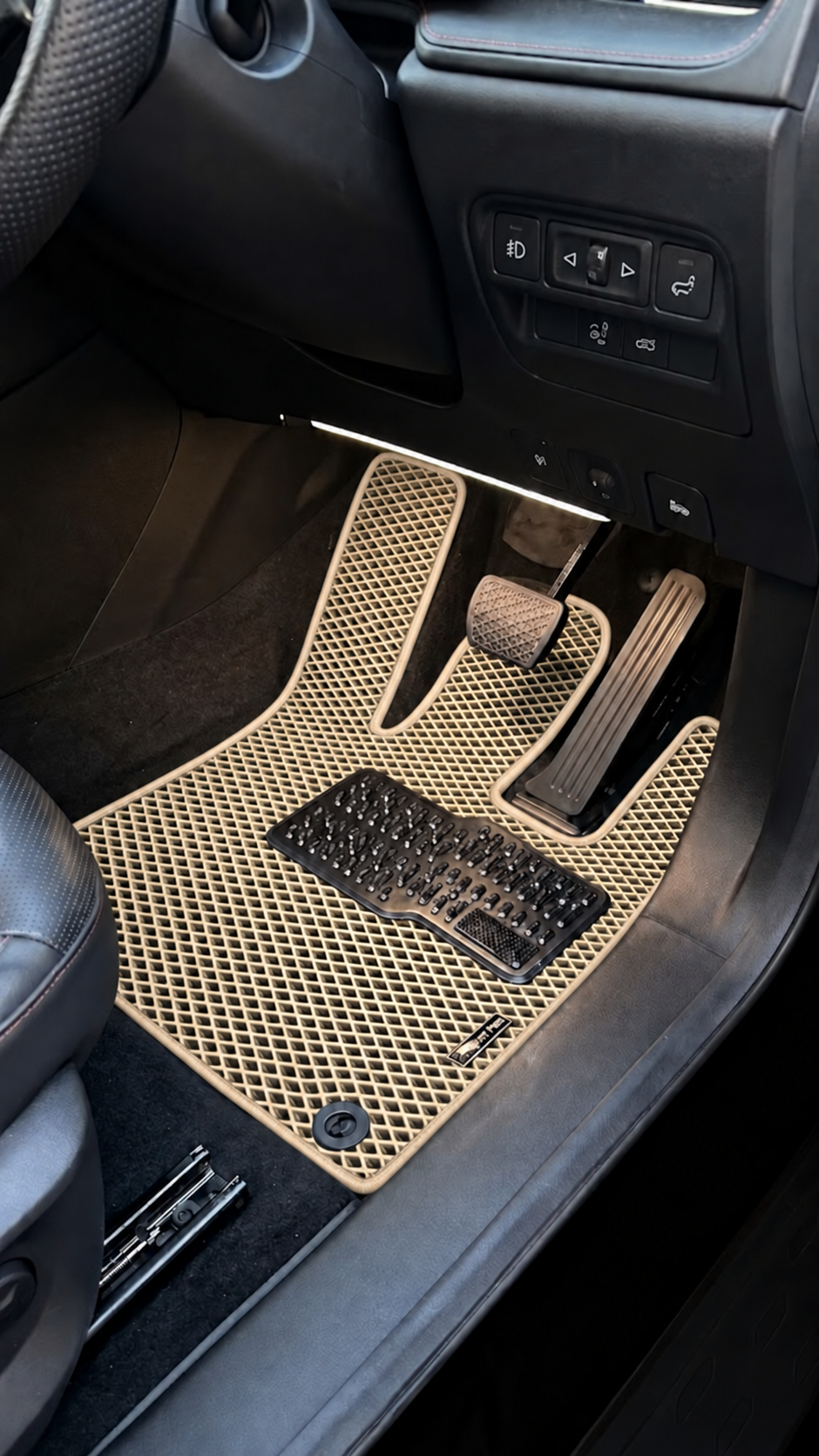 Premium EVA tailored car mats with mat and edge colour options