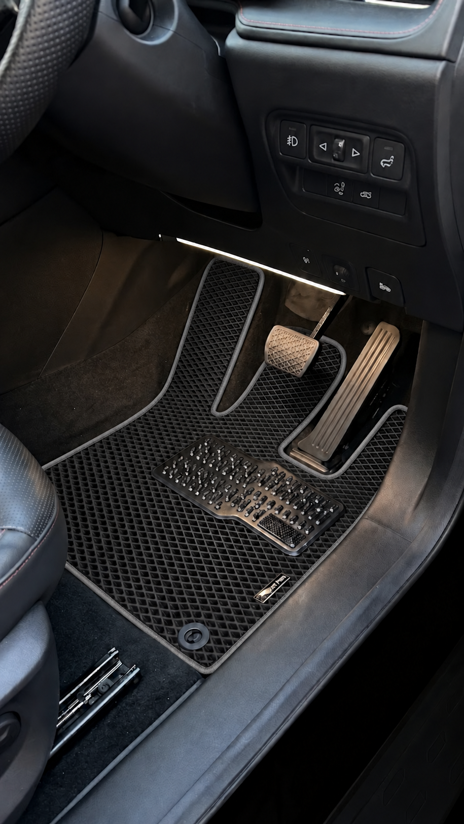 Premium EVA tailored car mats with mat and edge colour options